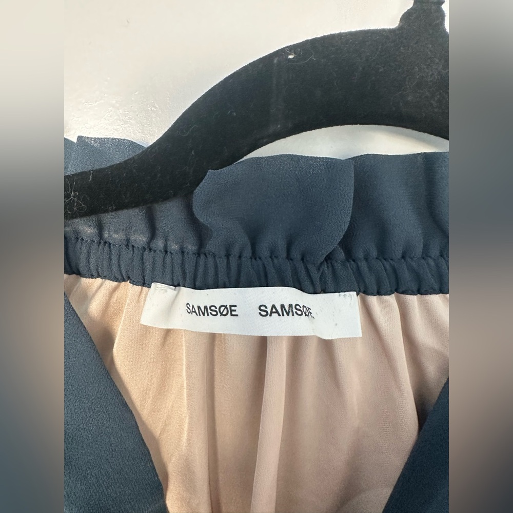 SAMSOE SAMSOE Lady Is Blouse Midnight Navy XS Pleated Keyhole Top - Picture 6 of 9
